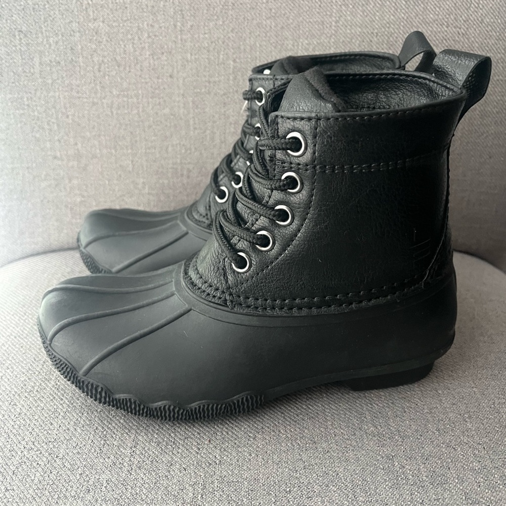 NWT London Fog Duck Boots. Size 13